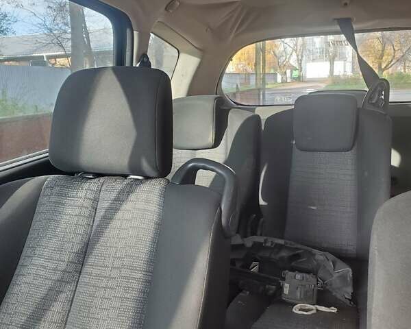 Синий Рено Гранд Сценик, объемом двигателя 1.6 л и пробегом 204 тыс. км за 4500 $, фото 7 на Automoto.ua