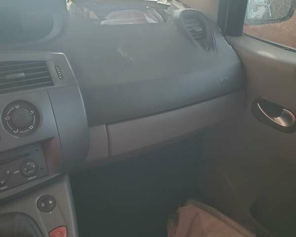 Синий Рено Гранд Сценик, объемом двигателя 1.6 л и пробегом 204 тыс. км за 4500 $, фото 1 на Automoto.ua