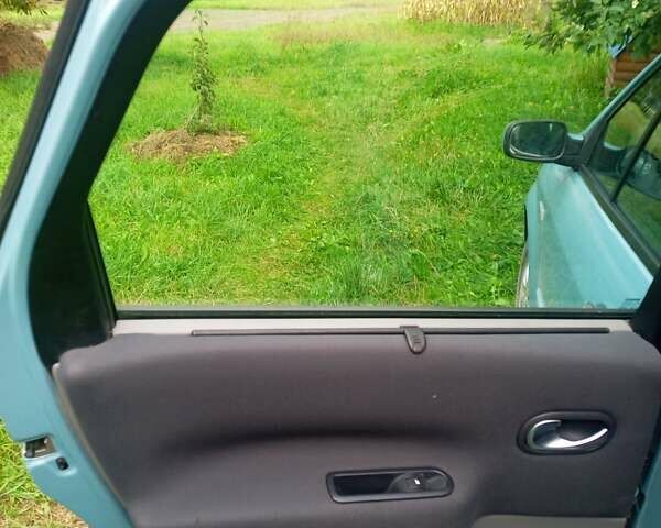 Синий Рено Гранд Сценик, объемом двигателя 2 л и пробегом 225 тыс. км за 5600 $, фото 11 на Automoto.ua