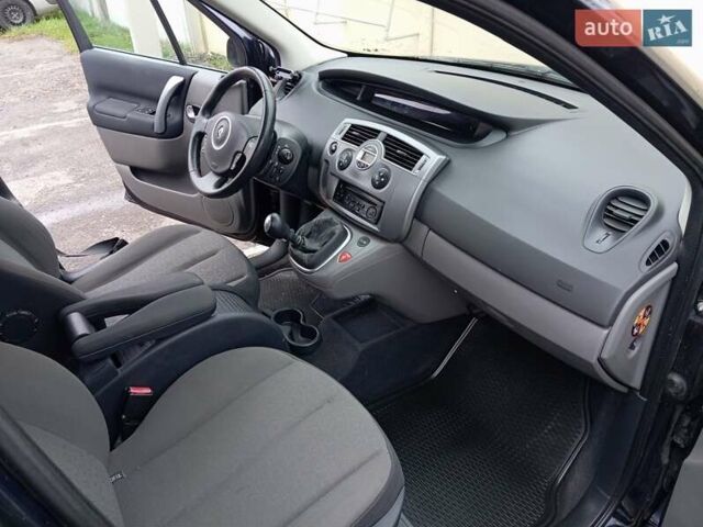 Синій Рено Гранд Сценік, об'ємом двигуна 1.59 л та пробігом 320 тис. км за 5600 $, фото 11 на Automoto.ua