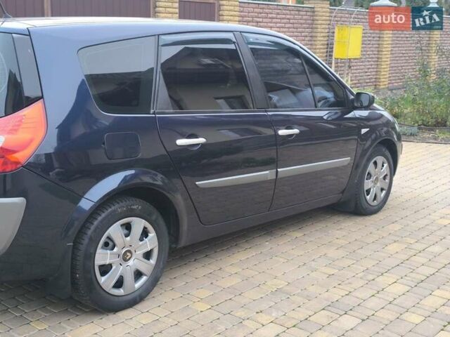 Синий Рено Гранд Сценик, объемом двигателя 1.87 л и пробегом 217 тыс. км за 6300 $, фото 7 на Automoto.ua