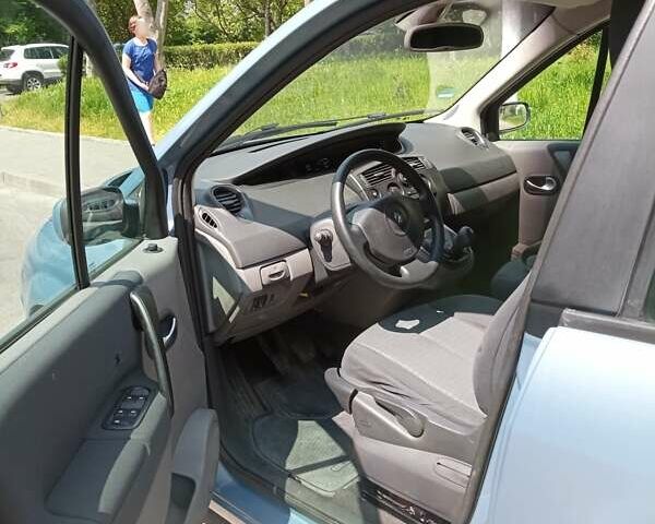 Синий Рено Гранд Сценик, объемом двигателя 1.9 л и пробегом 210 тыс. км за 5700 $, фото 8 на Automoto.ua