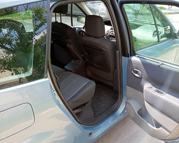 Синий Рено Гранд Сценик, объемом двигателя 1.9 л и пробегом 210 тыс. км за 5500 $, фото 14 на Automoto.ua