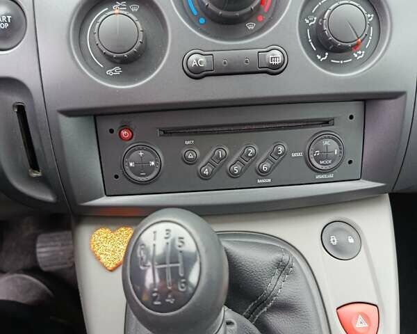 Синий Рено Гранд Сценик, объемом двигателя 1.6 л и пробегом 183 тыс. км за 5750 $, фото 25 на Automoto.ua