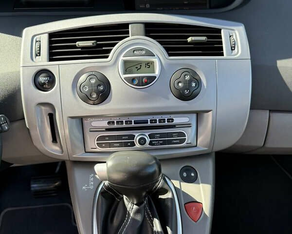 Синій Рено Гранд Сценік, об'ємом двигуна 2 л та пробігом 209 тис. км за 6950 $, фото 83 на Automoto.ua
