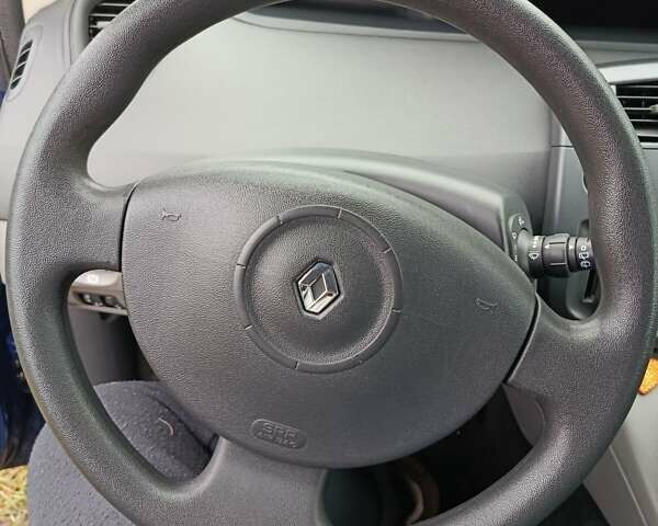 Синий Рено Гранд Сценик, объемом двигателя 1.6 л и пробегом 183 тыс. км за 5750 $, фото 21 на Automoto.ua