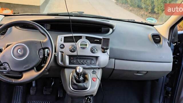 Синій Рено Гранд Сценік, об'ємом двигуна 1.6 л та пробігом 270 тис. км за 5750 $, фото 7 на Automoto.ua