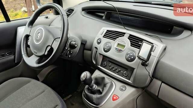Синій Рено Гранд Сценік, об'ємом двигуна 1.6 л та пробігом 270 тис. км за 5750 $, фото 9 на Automoto.ua