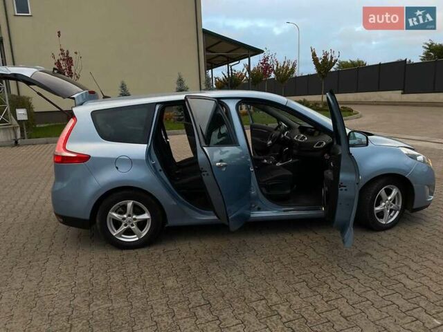 Рено Гранд Сценик 2009 в Луцке на Automoto.ua Синий Рено Гранд Сценик, объемом двигателя 2 л и пробегом 317 тыс. км за 7100 $, фото 55 на Automoto.ua