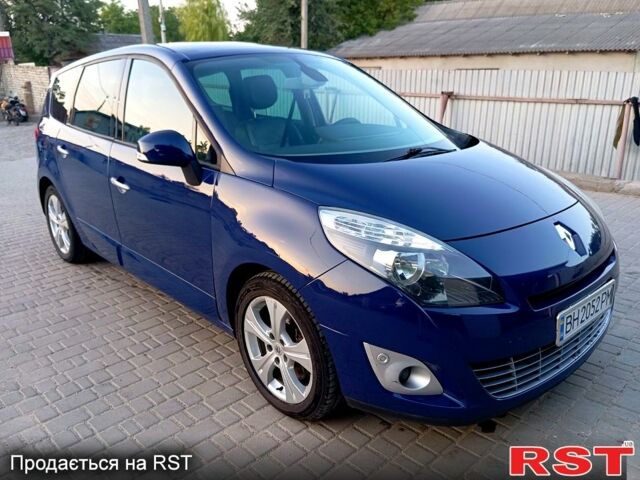 Синій Рено Гранд Сценік, об'ємом двигуна 2 л та пробігом 200 тис. км за 6600 $, фото 1 на Automoto.ua