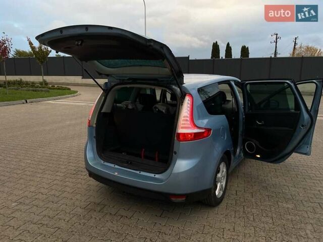 Рено Гранд Сценик 2009 в Луцке на Automoto.ua Синий Рено Гранд Сценик, объемом двигателя 2 л и пробегом 317 тыс. км за 7100 $, фото 52 на Automoto.ua