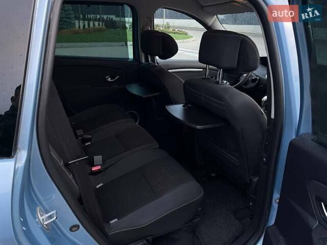 Рено Гранд Сценик 2009 в Луцке на Automoto.ua Синий Рено Гранд Сценик, объемом двигателя 2 л и пробегом 317 тыс. км за 7100 $, фото 21 на Automoto.ua