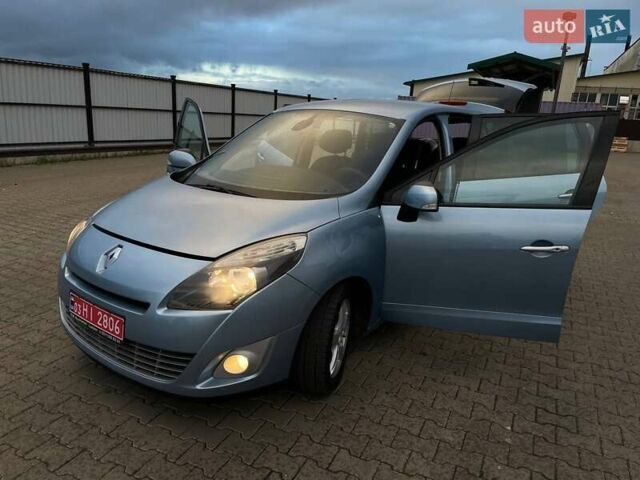 Рено Гранд Сценик 2009 в Луцке на Automoto.ua Синий Рено Гранд Сценик, объемом двигателя 2 л и пробегом 317 тыс. км за 7100 $, фото 45 на Automoto.ua