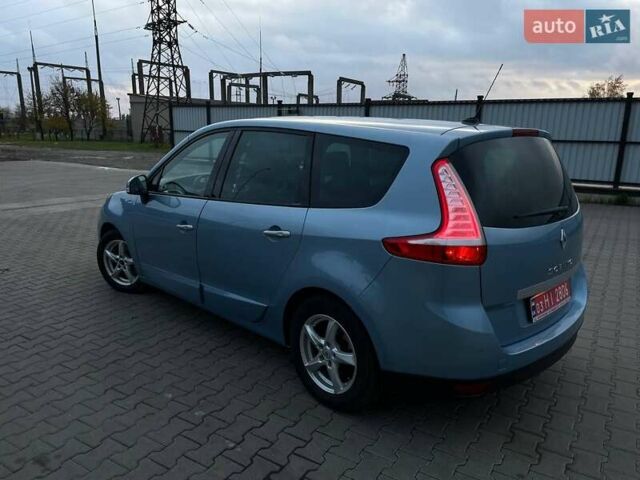 Рено Гранд Сценик 2009 в Луцке на Automoto.ua Синий Рено Гранд Сценик, объемом двигателя 2 л и пробегом 317 тыс. км за 7100 $, фото 8 на Automoto.ua