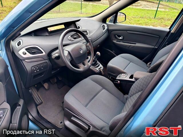 Синій Рено Гранд Сценік, об'ємом двигуна 1.6 л та пробігом 243 тис. км за 7300 $, фото 6 на Automoto.ua