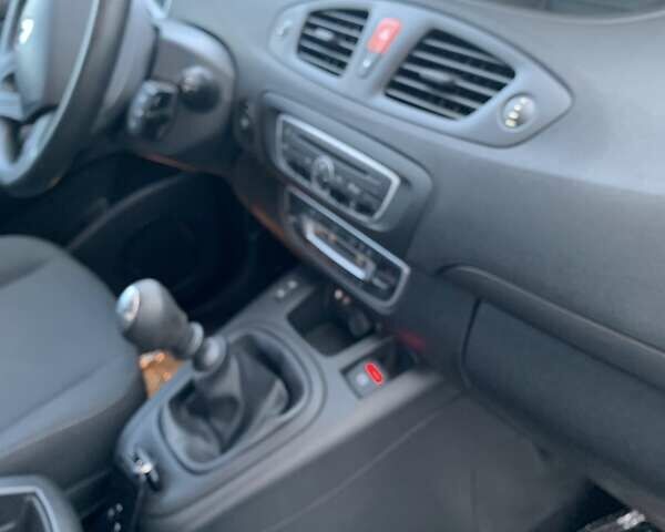 Синій Рено Гранд Сценік, об'ємом двигуна 1.4 л та пробігом 160 тис. км за 6200 $, фото 20 на Automoto.ua