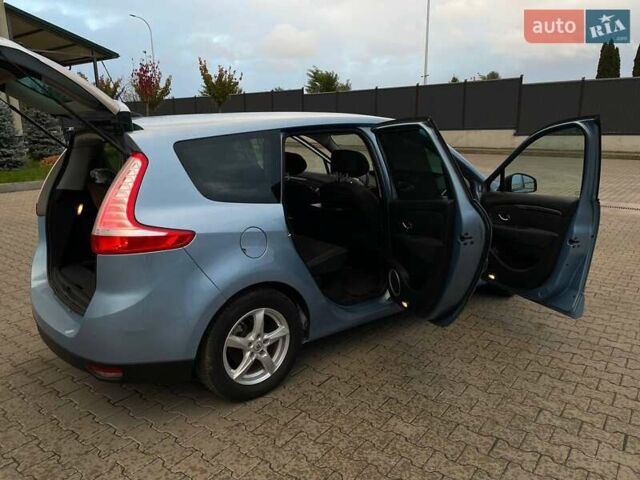 Рено Гранд Сценик 2009 в Луцке на Automoto.ua Синий Рено Гранд Сценик, объемом двигателя 2 л и пробегом 317 тыс. км за 7100 $, фото 56 на Automoto.ua