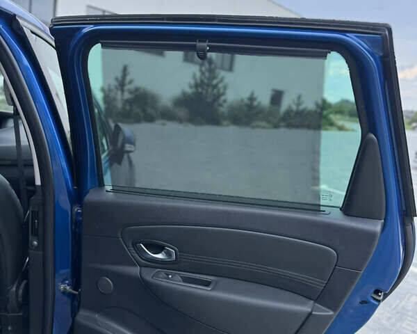 Синий Рено Гранд Сценик, объемом двигателя 2 л и пробегом 220 тыс. км за 7900 $, фото 23 на Automoto.ua