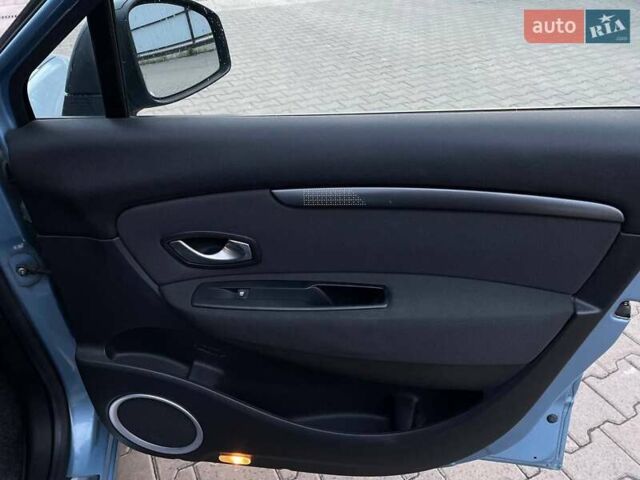 Синій Рено Гранд Сценік, об'ємом двигуна 2 л та пробігом 317 тис. км за 6700 $, фото 16 на Automoto.ua