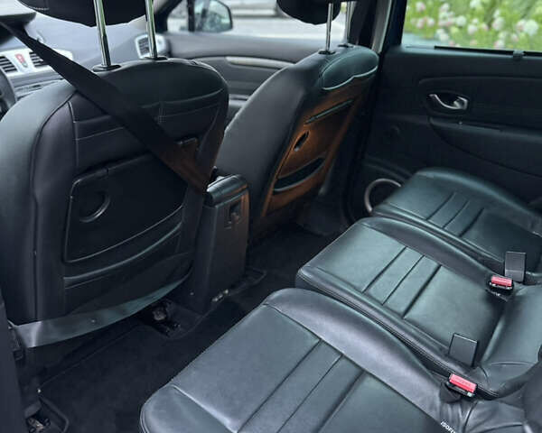 Синий Рено Гранд Сценик, объемом двигателя 2 л и пробегом 220 тыс. км за 7900 $, фото 21 на Automoto.ua