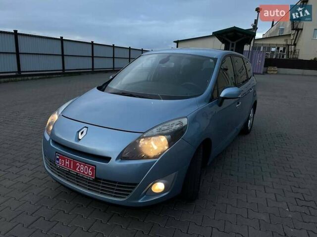 Рено Гранд Сценик 2009 в Луцке на Automoto.ua Синий Рено Гранд Сценик, объемом двигателя 2 л и пробегом 317 тыс. км за 7100 $, фото 1 на Automoto.ua