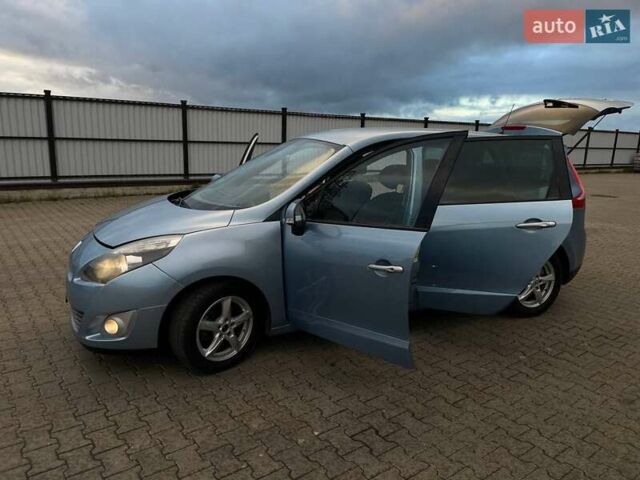 Синій Рено Гранд Сценік, об'ємом двигуна 2 л та пробігом 317 тис. км за 6700 $, фото 52 на Automoto.ua