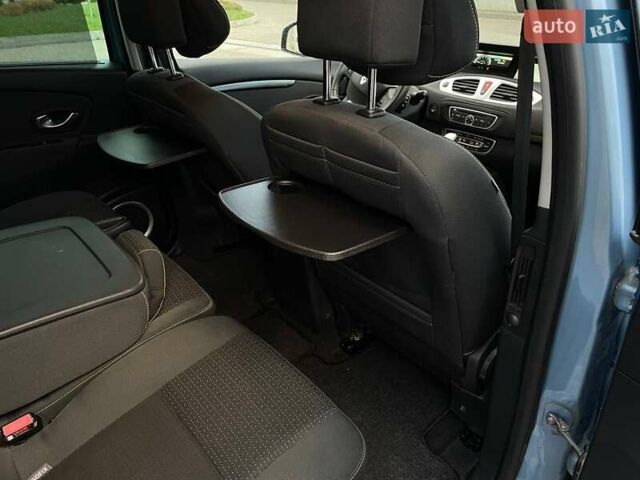 Синий Рено Гранд Сценик, объемом двигателя 2 л и пробегом 317 тыс. км за 6750 $, фото 50 на Automoto.ua