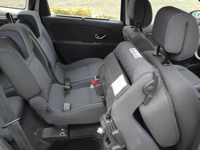 Синий Рено Гранд Сценик, объемом двигателя 1.6 л и пробегом 260 тыс. км за 7300 $, фото 6 на Automoto.ua