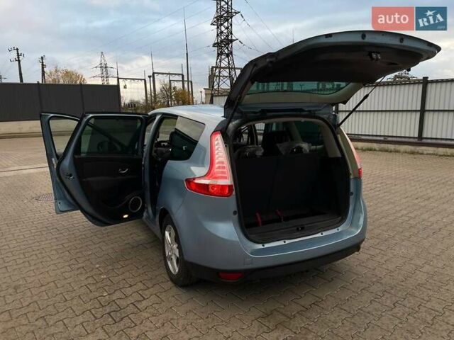 Синій Рено Гранд Сценік, об'ємом двигуна 2 л та пробігом 317 тис. км за 6700 $, фото 69 на Automoto.ua