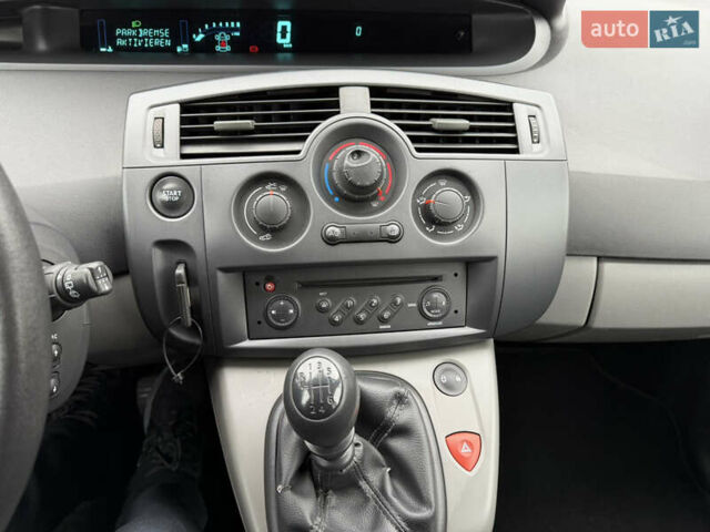 Синій Рено Гранд Сценік, об'ємом двигуна 1.6 л та пробігом 183 тис. км за 5350 $, фото 27 на Automoto.ua