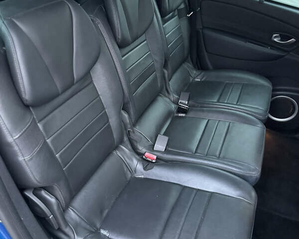 Синий Рено Гранд Сценик, объемом двигателя 2 л и пробегом 220 тыс. км за 7900 $, фото 14 на Automoto.ua