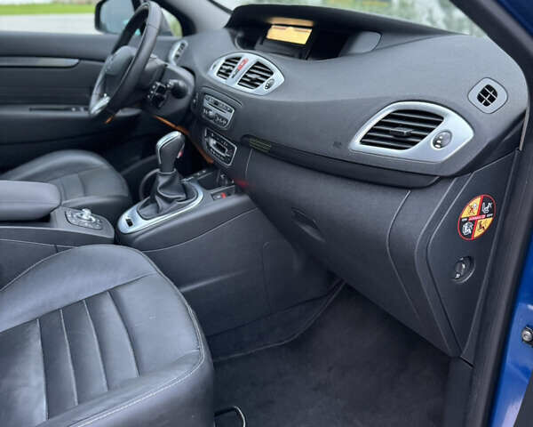 Синий Рено Гранд Сценик, объемом двигателя 2 л и пробегом 220 тыс. км за 7900 $, фото 28 на Automoto.ua