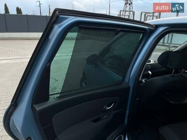 Синій Рено Гранд Сценік, об'ємом двигуна 2 л та пробігом 317 тис. км за 6700 $, фото 38 на Automoto.ua