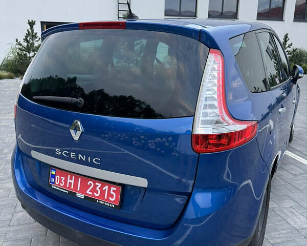 Синий Рено Гранд Сценик, объемом двигателя 2 л и пробегом 220 тыс. км за 7900 $, фото 36 на Automoto.ua
