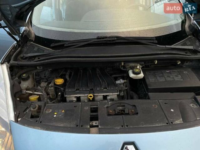 Рено Гранд Сценик 2009 в Луцке на Automoto.ua Синий Рено Гранд Сценик, объемом двигателя 2 л и пробегом 317 тыс. км за 7100 $, фото 62 на Automoto.ua