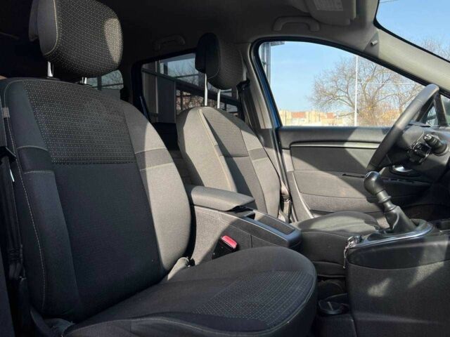 Синий Рено Гранд Сценик, объемом двигателя 1.5 л и пробегом 193 тыс. км за 7000 $, фото 22 на Automoto.ua