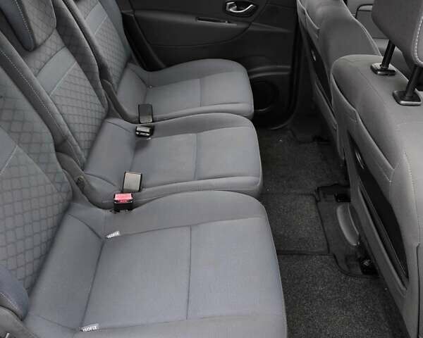 Синий Рено Гранд Сценик, объемом двигателя 1.6 л и пробегом 260 тыс. км за 7300 $, фото 5 на Automoto.ua