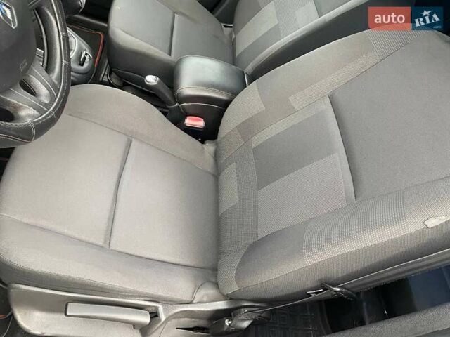 Синий Рено Гранд Сценик, объемом двигателя 1.46 л и пробегом 236 тыс. км за 6500 $, фото 9 на Automoto.ua