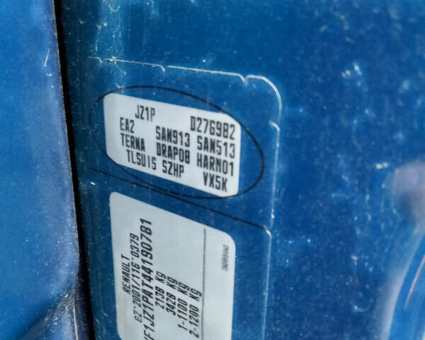 Синій Рено Гранд Сценік, об'ємом двигуна 2 л та пробігом 235 тис. км за 3000 $, фото 10 на Automoto.ua