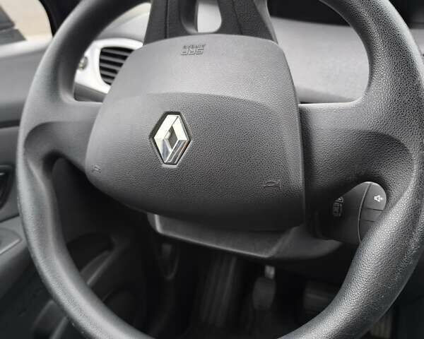 Синий Рено Гранд Сценик, объемом двигателя 1.6 л и пробегом 260 тыс. км за 7300 $, фото 9 на Automoto.ua