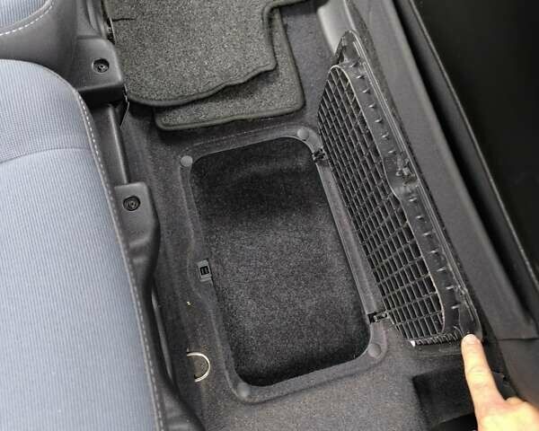 Синий Рено Гранд Сценик, объемом двигателя 1.6 л и пробегом 260 тыс. км за 7300 $, фото 7 на Automoto.ua