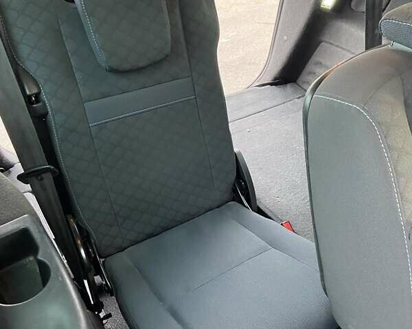 Синий Рено Гранд Сценик, объемом двигателя 1.9 л и пробегом 242 тыс. км за 7200 $, фото 23 на Automoto.ua