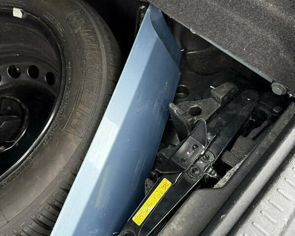 Рено Гранд Сценік 2010 у Львові на Automoto.ua Синій Рено Гранд Сценік, об'ємом двигуна 0 л та пробігом 153 тис. км за 3092 $, фото 13 на Automoto.ua