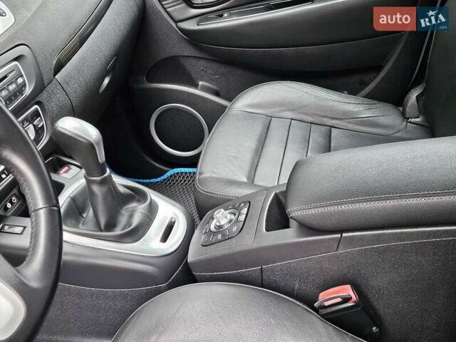 Синий Рено Гранд Сценик, объемом двигателя 1.5 л и пробегом 277 тыс. км за 6950 $, фото 63 на Automoto.ua