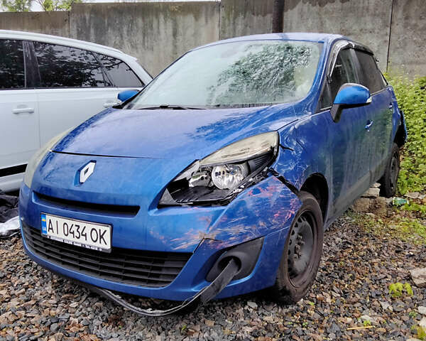 Синій Рено Гранд Сценік, об'ємом двигуна 2 л та пробігом 235 тис. км за 3000 $, фото 1 на Automoto.ua