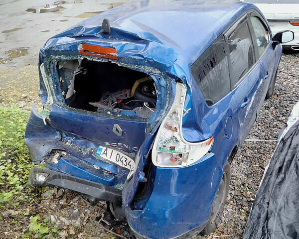 Синій Рено Гранд Сценік, об'ємом двигуна 2 л та пробігом 235 тис. км за 3000 $, фото 4 на Automoto.ua