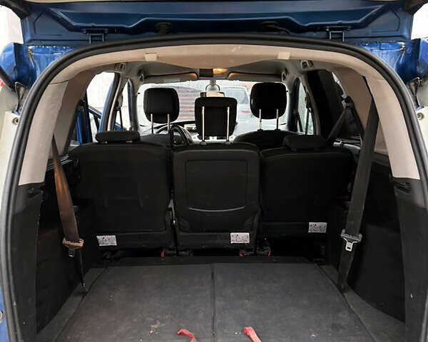 Синий Рено Гранд Сценик, объемом двигателя 1.5 л и пробегом 188 тыс. км за 6500 $, фото 13 на Automoto.ua