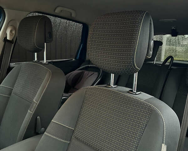 Синий Рено Гранд Сценик, объемом двигателя 1.5 л и пробегом 188 тыс. км за 6500 $, фото 17 на Automoto.ua