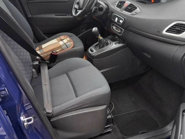 Синий Рено Гранд Сценик, объемом двигателя 1.5 л и пробегом 265 тыс. км за 8150 $, фото 8 на Automoto.ua