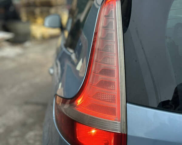 Синий Рено Гранд Сценик, объемом двигателя 1.5 л и пробегом 453 тыс. км за 5900 $, фото 13 на Automoto.ua